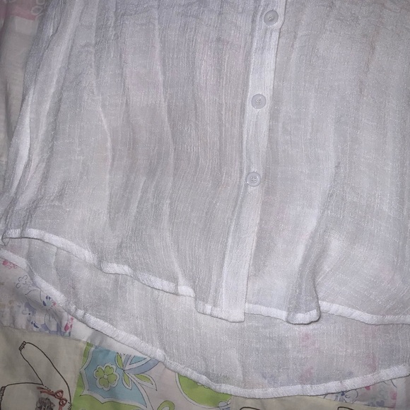 handmade‎ sheer flowy button up top - Picture 2 of 9